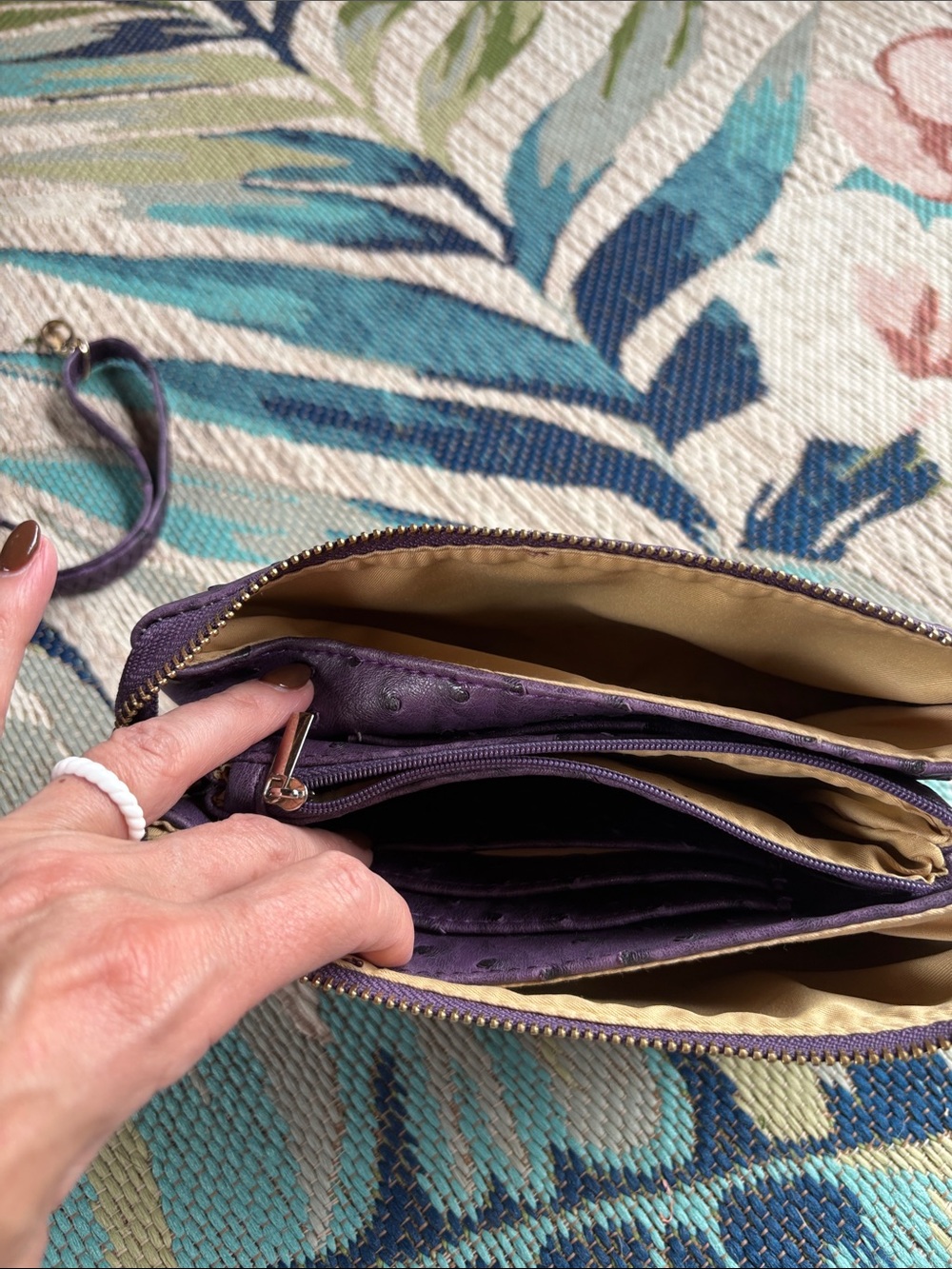 Compact Purple Ostrich-Texture Crossbody Bag - Picture 7 of 11